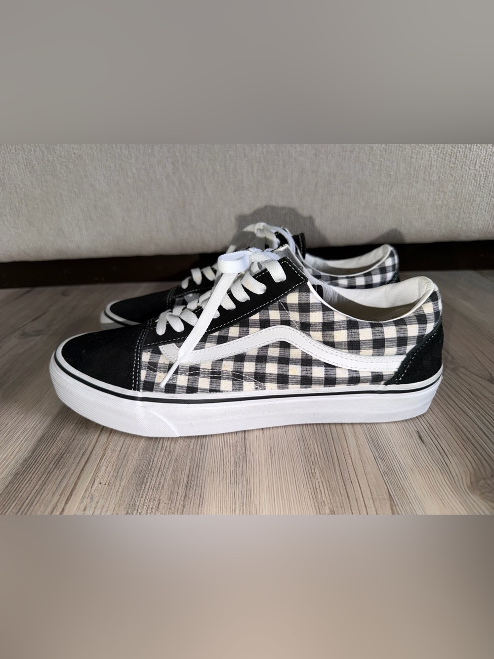 VANS OLD SKOOL White and Black MEN'S sz 10.5 Sneaker Shoes